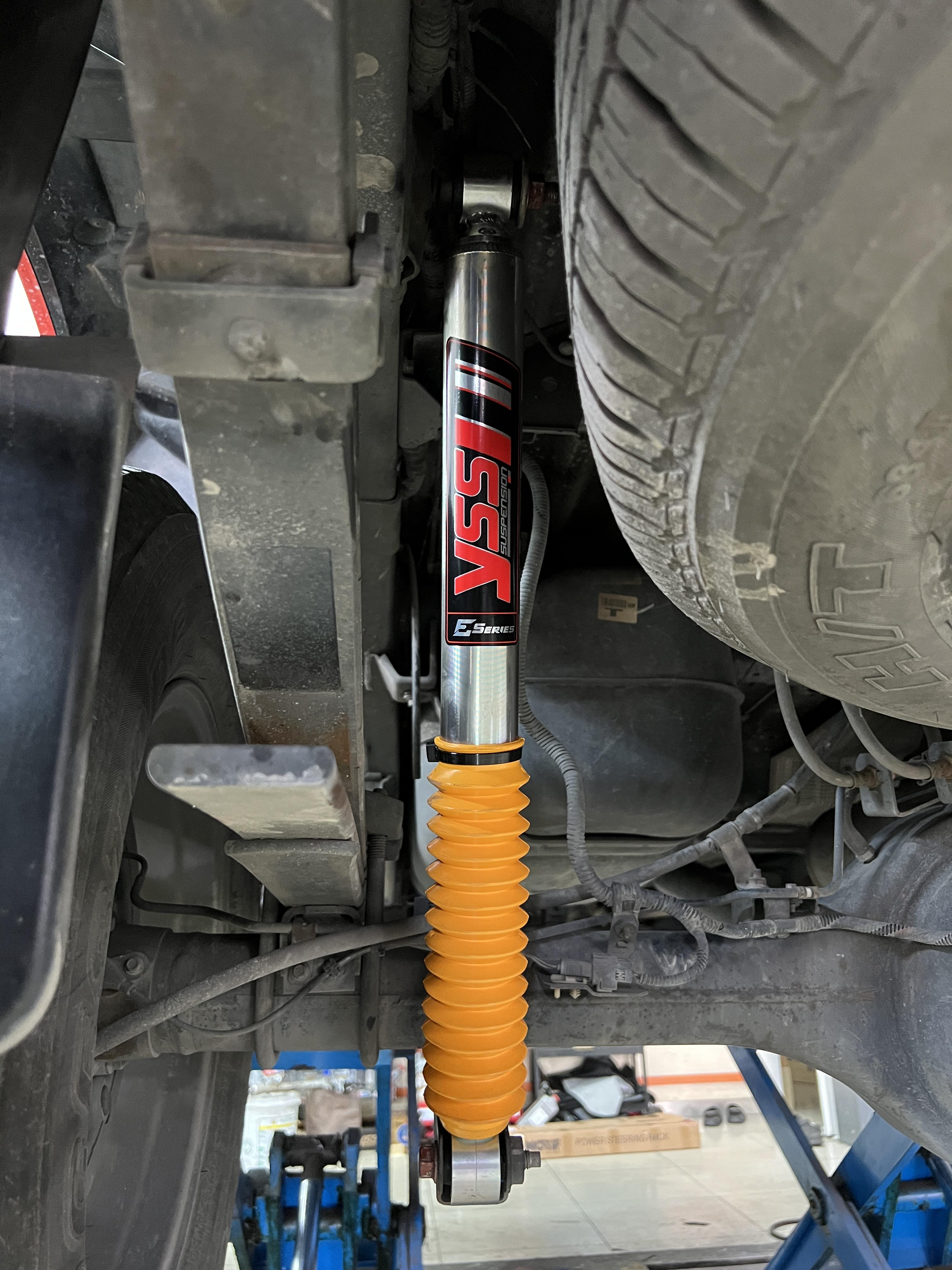 ติดตั้งโช้คอัพ YSS E-Series สำหรับ Ford Ranger T6 ที่ร้านยางเจริญรุ่งเรือง นนทบุรี เปลี่ยนโช้คใช้งานแทนชุดเดิม เทคโนโลยี VVSC เหมาะขับในเมือง พร้อมตั้งศูนย์ Hunter 3D ติดตั้งโช้คอัพ YSS E-Series สำหรับ Ford Ranger T6 ที่ร้านยางเจริญรุ่งเรือง นนทบุรี เปลี่ยนโช้คใช้งานแทนชุดเดิม เทคโนโลยี VVSC เหมาะขับในเมือง พร้อมตั้งศูนย์ Hunter 3D