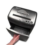 เครื่องทำลายเอกสารยี่ห้อSUNWOOD รุ่นM61 ทำลายเอกสารครั้งละ 9 แผ่น 17.5/3.2 L