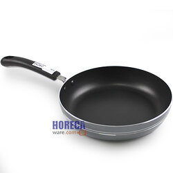 กระทะด้ามเทปล่อน 24 ซม. ตราเอ็มเวลล์