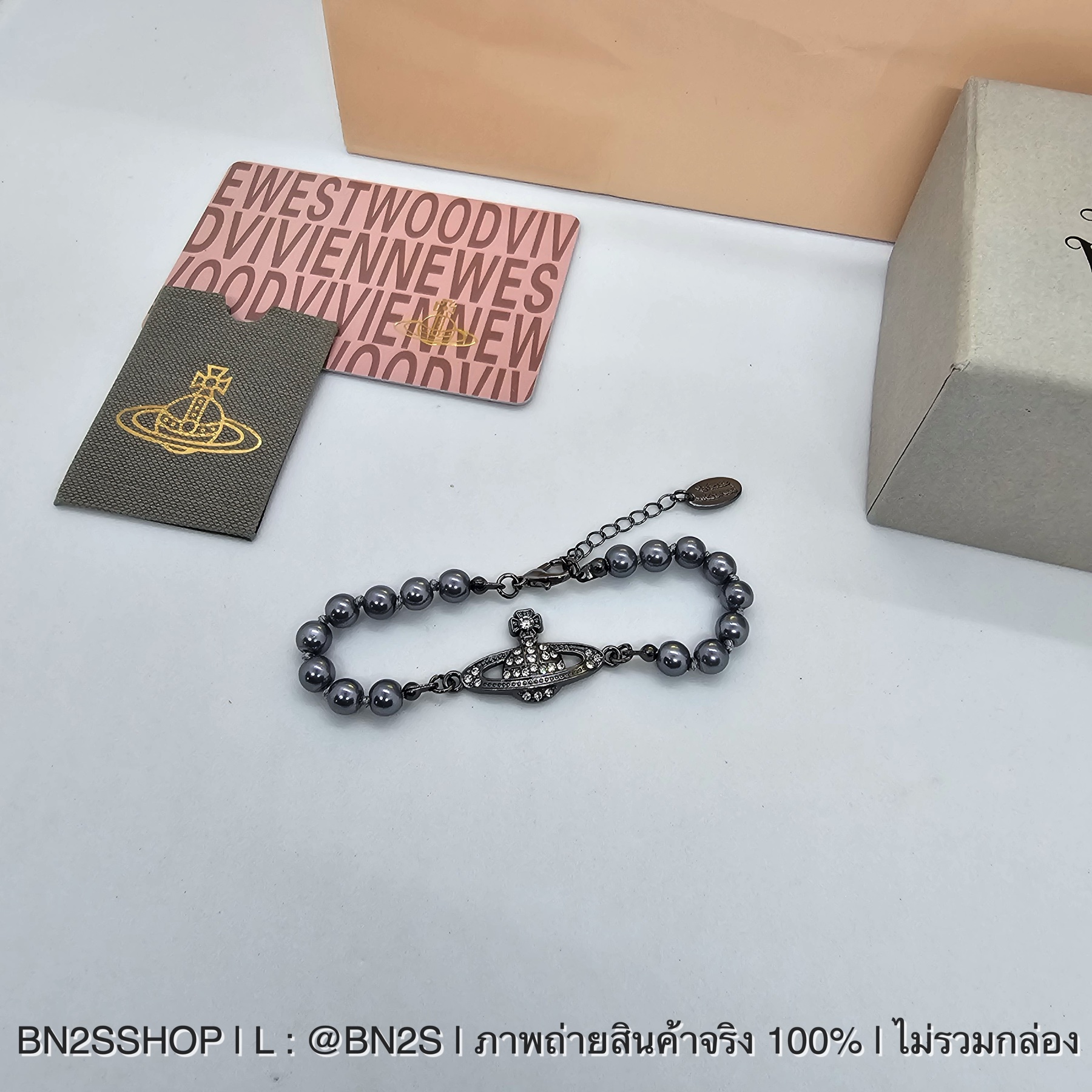 สร้อยข้อมือ | Vivienne Westwood Mini Bas Chocker สร้อยแขนวิเวียน จี้ดาวเสาร์ฝังเพชร สีดำ