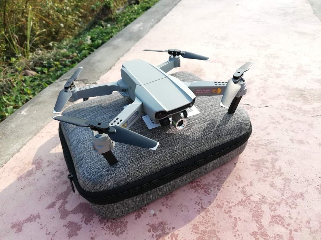 LT CSJ-X2 RC 4K HD XRINE FPV WIFI สินค้าชุดพร้อมเล่น แบตเตอรี่ 2ก้อน บินนาน 18.นาทีต่อก้อน