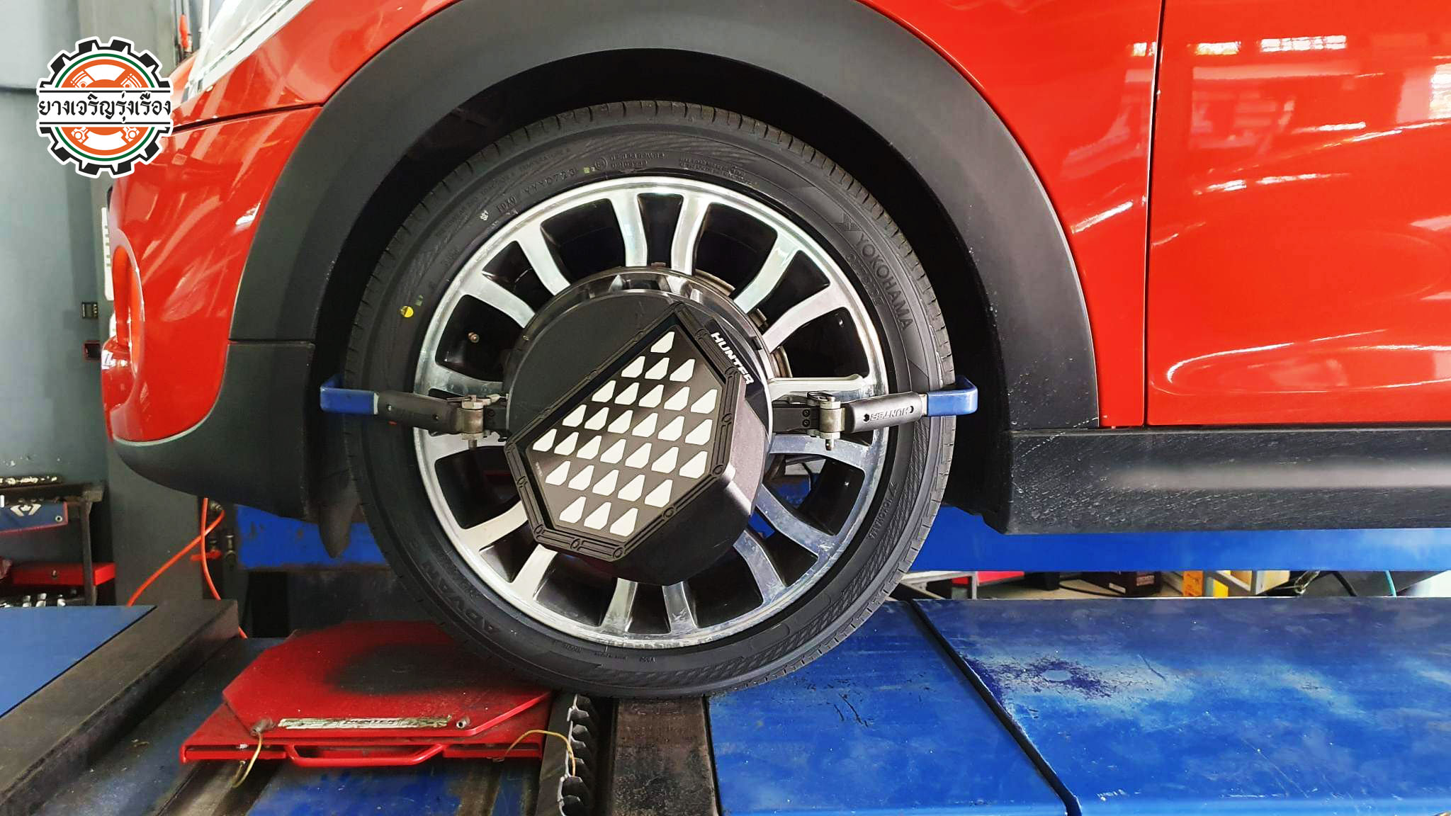 Mini cooper เข้ารับบริการเปลี่ยนยางรถยนต์เน้นการใช้งานประจำวัน เน้นนุ่มนวล เลือกยางพรีเมี่ยม นุ่มเงียบ จบ ☄️YOKOHAMA ADVAN dB V552 Japan ขนาด 215/45R18 𝙊𝙪𝙧 𝙎𝙚𝙧𝙫𝙞𝙘𝙚 บริการทางร้าน เรารับทำอะไรบ้าง 🔧 ติดตั้งยางแบบไร้รอย 100% 🔧 บริการสลับยาง ตามอายุ 🔧 มียางรถยนต์ทุกยี่ห้อให้เลือกซื้อ 🔧 เช็คช่วงล่าง แก้ปัญหาให้ตรงจุด 🔧 บริการล้างลิ้นปีกผีเสื้อ 🔧 บริการเช็คระยะรถยนต์ 🔧 เปลี่ยนถ่ายของเหลวทั้งระบบ 🔧 ตั้งศูนย์ด้วยเครื่อง HUNTER นำเข้าจาก USA สอบถามข้อมูลเพิ่มเติม หรือนัดหมายเข้ารับบริการ Tel : 08-6569-1915 Tel : 08-6544-5963 Line id : @88rw Tiktok : https://www.tiktok.com/@88rwycrr Youtube : https://youtube.com/@88rw Facebook : https://www.facebook.com/otaninon Location : https://goo.gl/maps/HrNUAZXPN94KvxZ98?coh=178573&entry=tt #รถยนต์มีปัญหาไม่รู้ต้องแก้ตรงไหน ทางเรายินดี ตรวจหาปัญหาและหาวิธีแก้ บอกลูกค้าก่อนลงมือทำเสมอราคาเป็นธรรมไม่เอาเปรียบ สบายใจคุณลูกค้า ---------------------------------- ดูแลให้คำปรึกษาทุกปัญหาคาใจ ไม่ทิ้งลูกค้า มีบริการหลังการขาย 【ให้ผู้เชี่ยวชาญของเรา ดูแลรถคุณ】 ร้านยางเจริญรุ่งเรือง ยินดีต้อนรับครับ ---------------------------------- #โช๊คอัพรถยนต์ #monroe #yss #kayaba #profender #ร้านยางเจริญรุ่งเรือง #นนทบุรี #งามวงศ์วาน #amsfix #บริการช่วงล่างรถยนต์ #ซ่อมบำรุงช่วงล่าง #เซทอัพโช๊คอัพรถยนต์