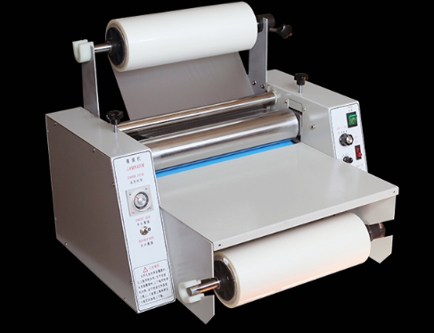 เครื่องเคลือบม้วน Laminator DC-380