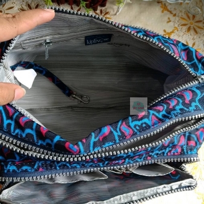 SALE! คิปลิ้ง Kipling กระเป๋าสะพายข้างReth