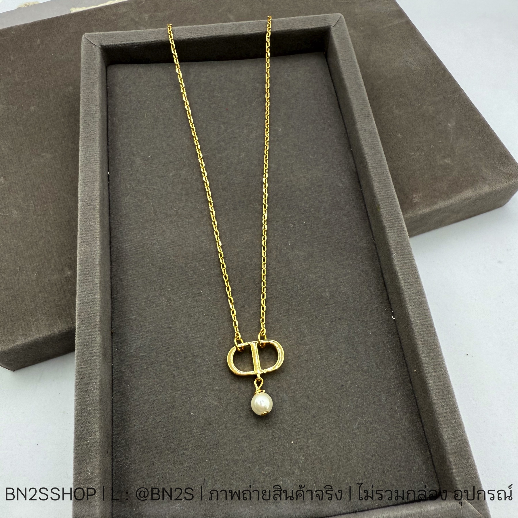 ออริ สร้อยคอสายโซ่สีทอง จี้ CD Dior Petit ห้อยไข่มุกสีขาว งานปั๊มแบรนด์