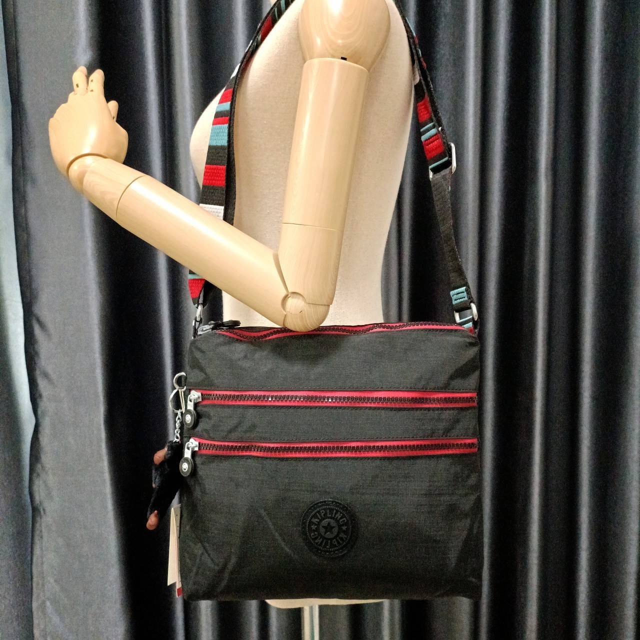 กระเป๋าสะพายข้าง Kipling Ella คิปลิ้ง