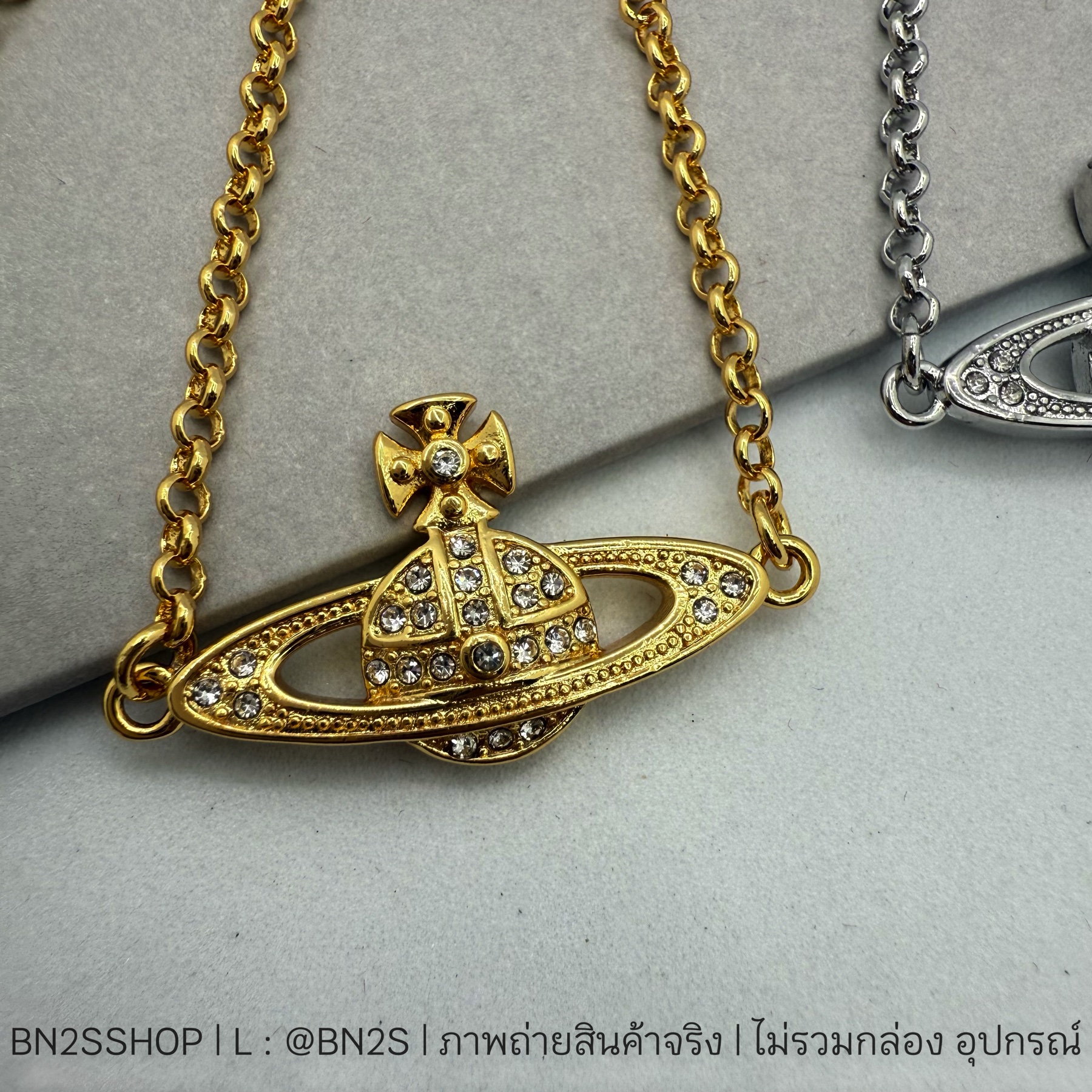 อะไหล่ทอง | Vivienne Westwood Mini Bas Braclete สร้อข้อมือจี้ดาวเสาร์สายโซ่ งานสวย