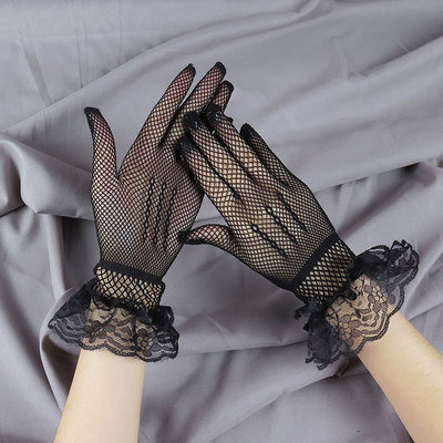 ถุงมือตาข่ายยืด ลูกไม้สีดำ ลายลูกไม้สวย เหมาะเด็กโตถึงผู้ใหญ่