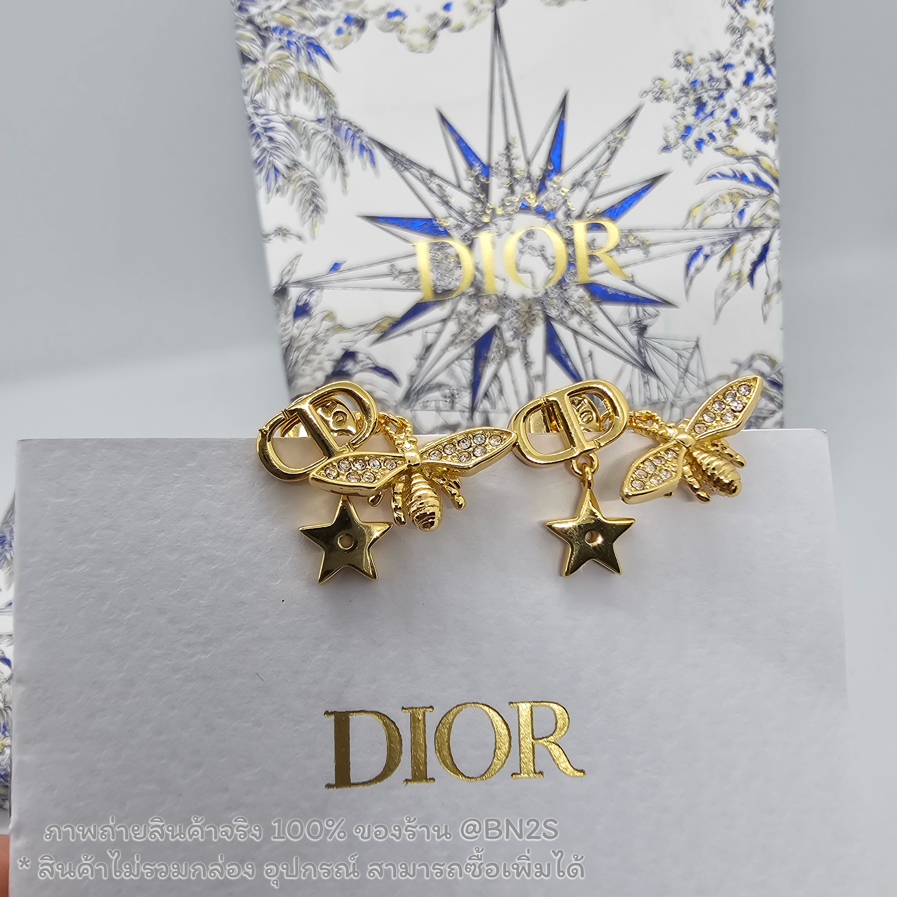[ออริ] CHRISTAIN DIOR BEE STAR PETIT CD Earrings ต่างหูผึ้ง ดิออร์ งานไฮเอน อะไหล่สีทอง รูปผึ้ง และ ดาว ประดับคริสตัล งานออริ มาพร้อมถุงกระดาษ ซองซิปล็อคปั๊มแบรนด์