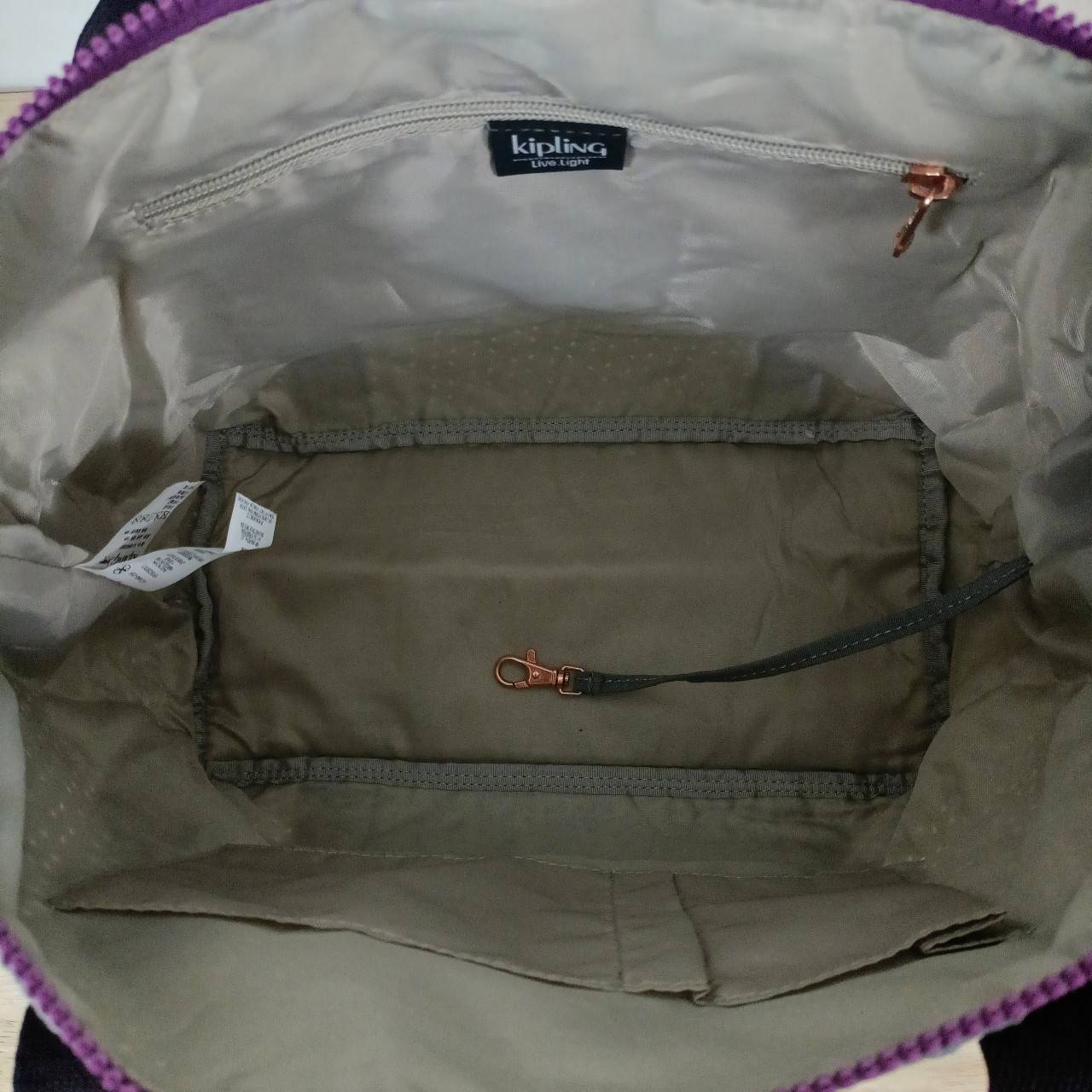 KIPLING กระเป๋าสะพายไหล่ คิปลิ้ง โท้ท Art M Tote Bag