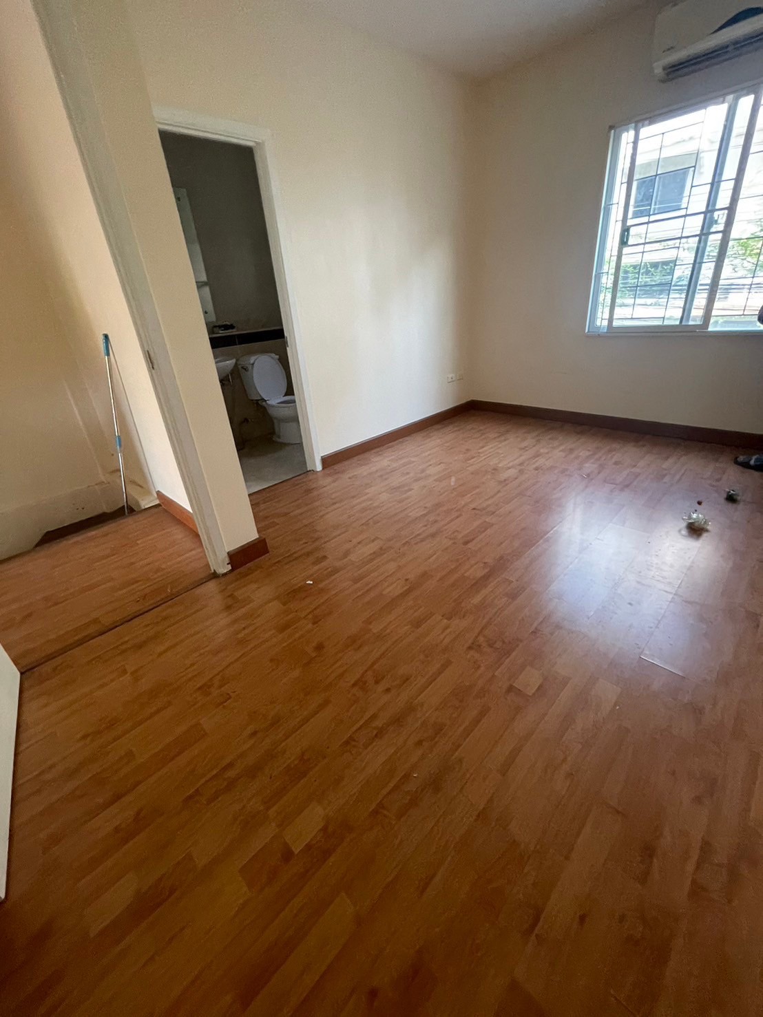 ขายบ้าน หมู่บ้านภุมรินทร์ 807/107 ติดสวนสาธารณะ ใกล้ห้างเซียร์รังสิต