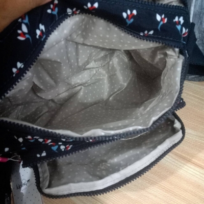 SALE! คิปลิ้ง Kipling กระเป๋าสะพายข้างReth