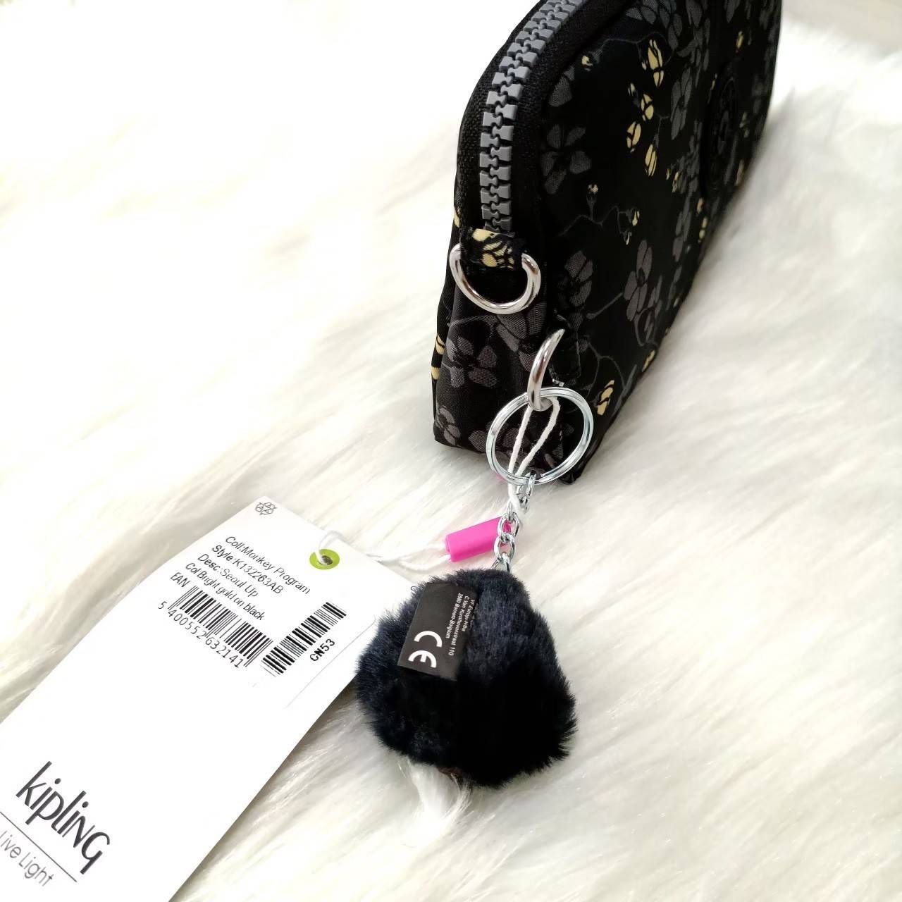 KIPLING กระเป๋าสตางค์ซิปรอบ ใบยาว Seoul up clutch & sling bag