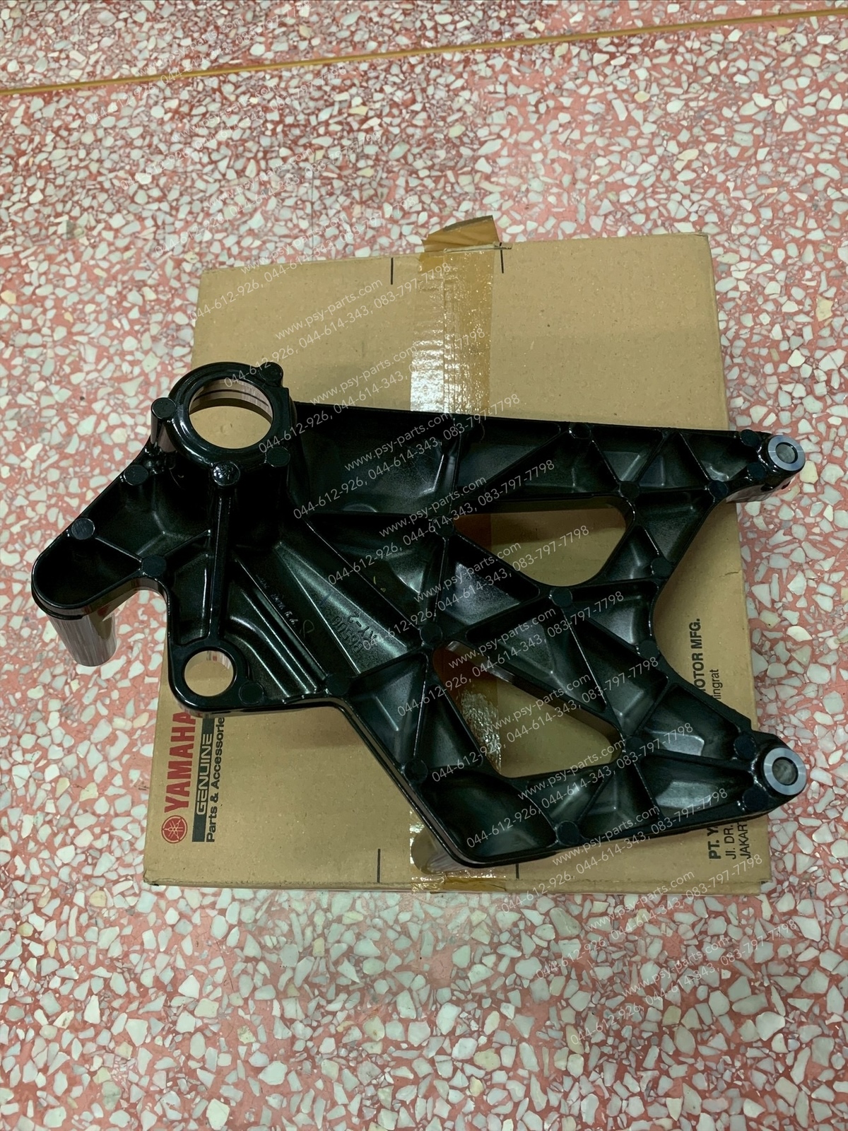 สวิงอาร์ม AEROX แท้ๆ BF6-F2171-00, B65-F2171-00