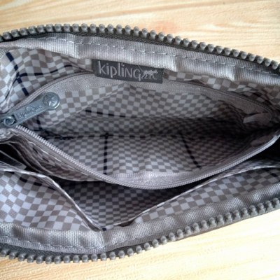 KIPLING กระเป๋าสตางค์ใบยาว คิปลิ้ง LOWIE POUCHES CLUTCH BAG คลัช