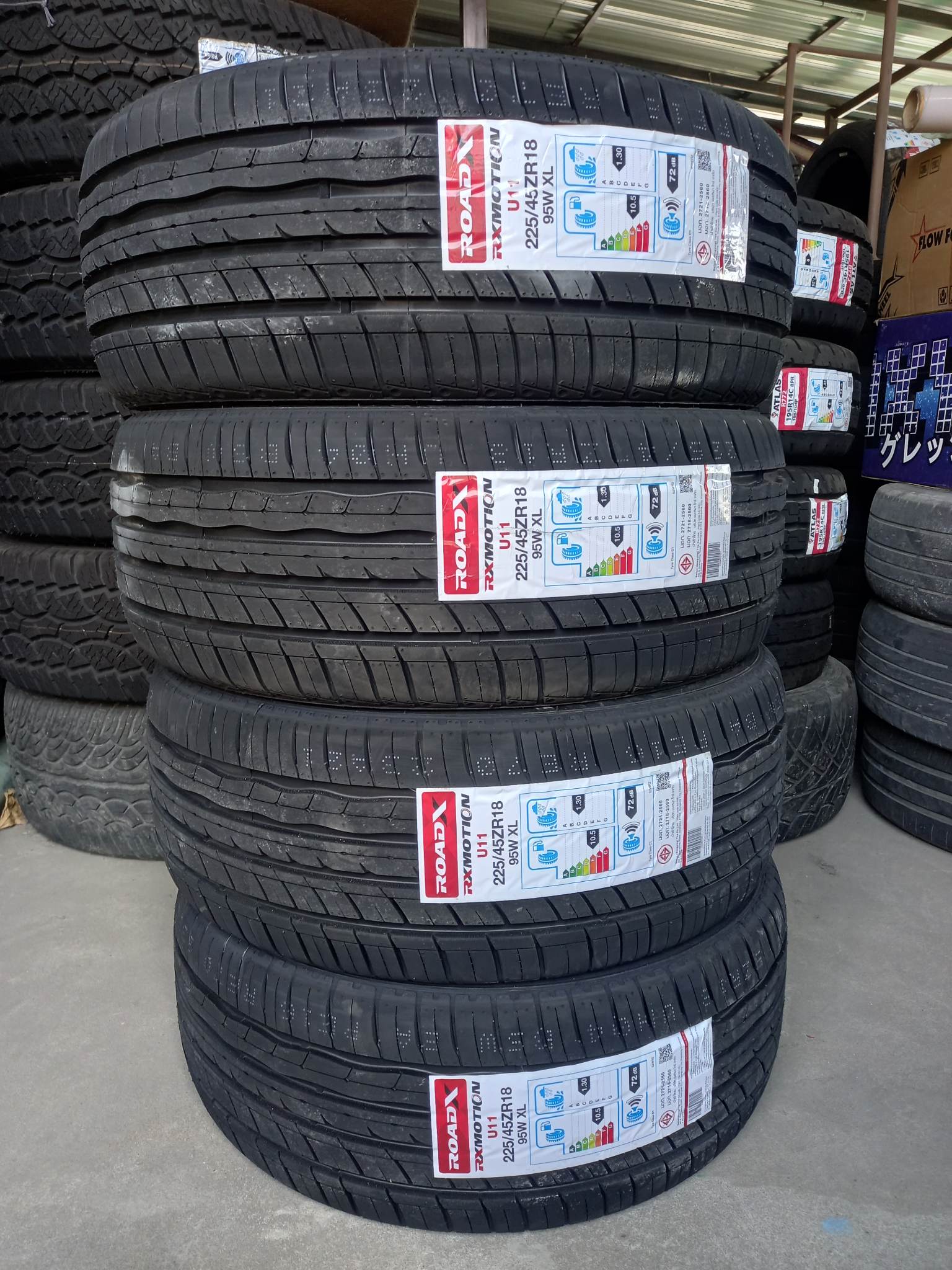ยางใหม่ 225-45-18 ปี 23 ราคา 4 เส้น 7900 บาท
