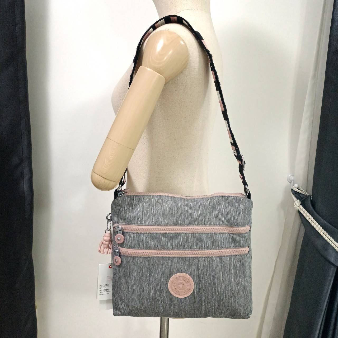 กระเป๋าสะพายข้าง Kipling Ella คิปลิ้ง