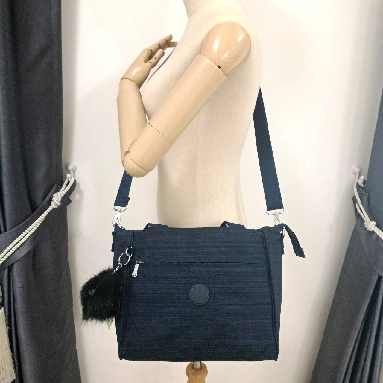 กระเป๋า kipling แท้ Revir กระเป๋าถือ สะพายข้าง