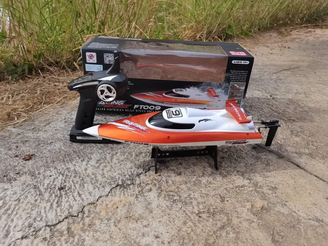เรือเร็วบังคับวิทยุ FT009 RC SPEED30KMH 2.4GHZ RACING BOAT สินค้าชุดพร้อมเล่น