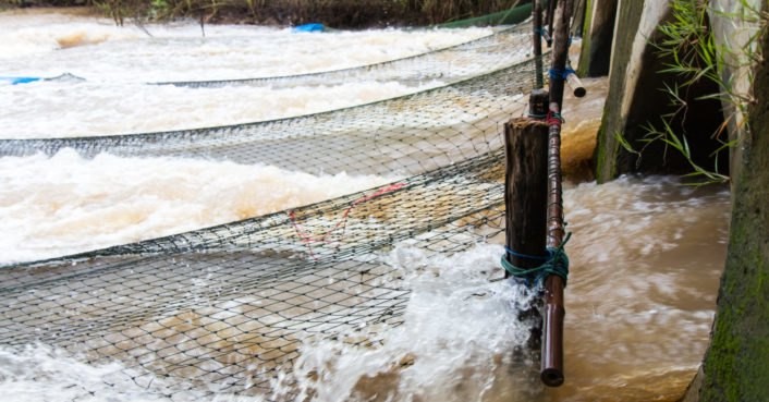 ตาข่ายดักขยะ ตาข่ายกรองขยะ พร้อมใช้งานได้ทันที