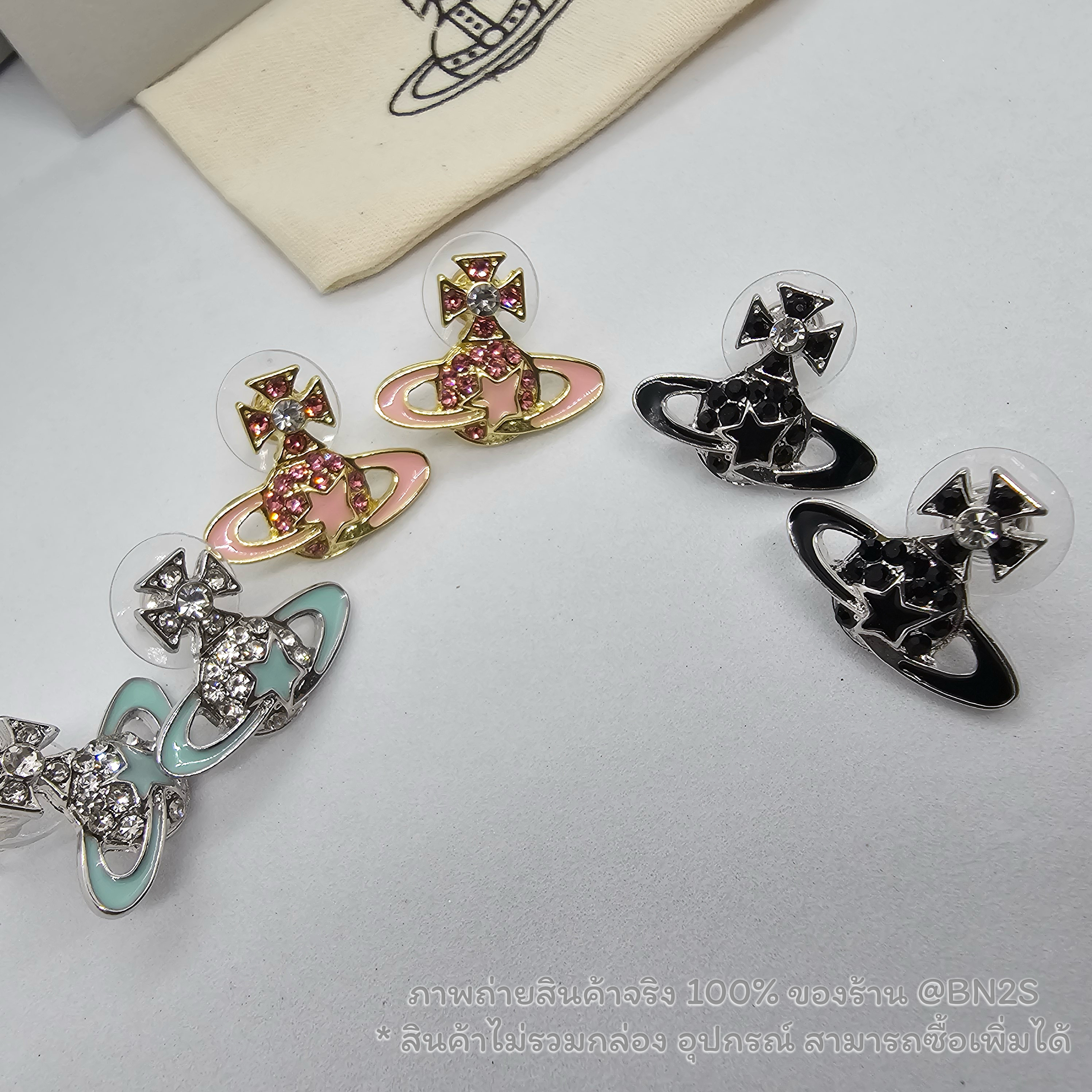 สีชมพู | Vivienne Westwood Darlene Earrings ต่างหู จี้หูวิเวียน รุ่น ดาเลน มาใหม่ชนช๊อบ จี้ดาวเสาร์ พร้อมส่ง มีให้เลือก 3 สี