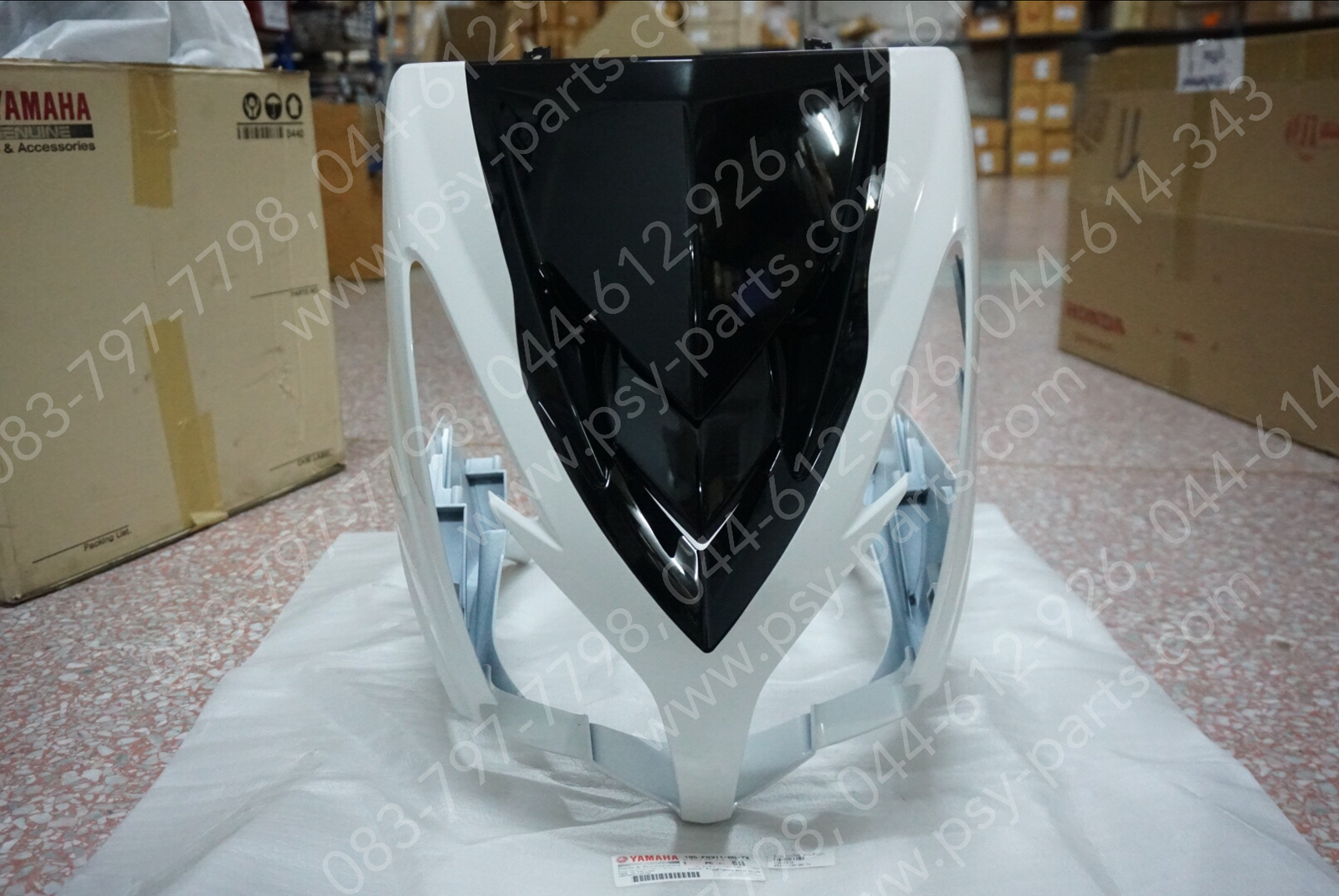 บังลม MIO ไฟคู่ แท้ๆ สีขาว/ดำเงา 19S-F8311-00-7X Yamaha