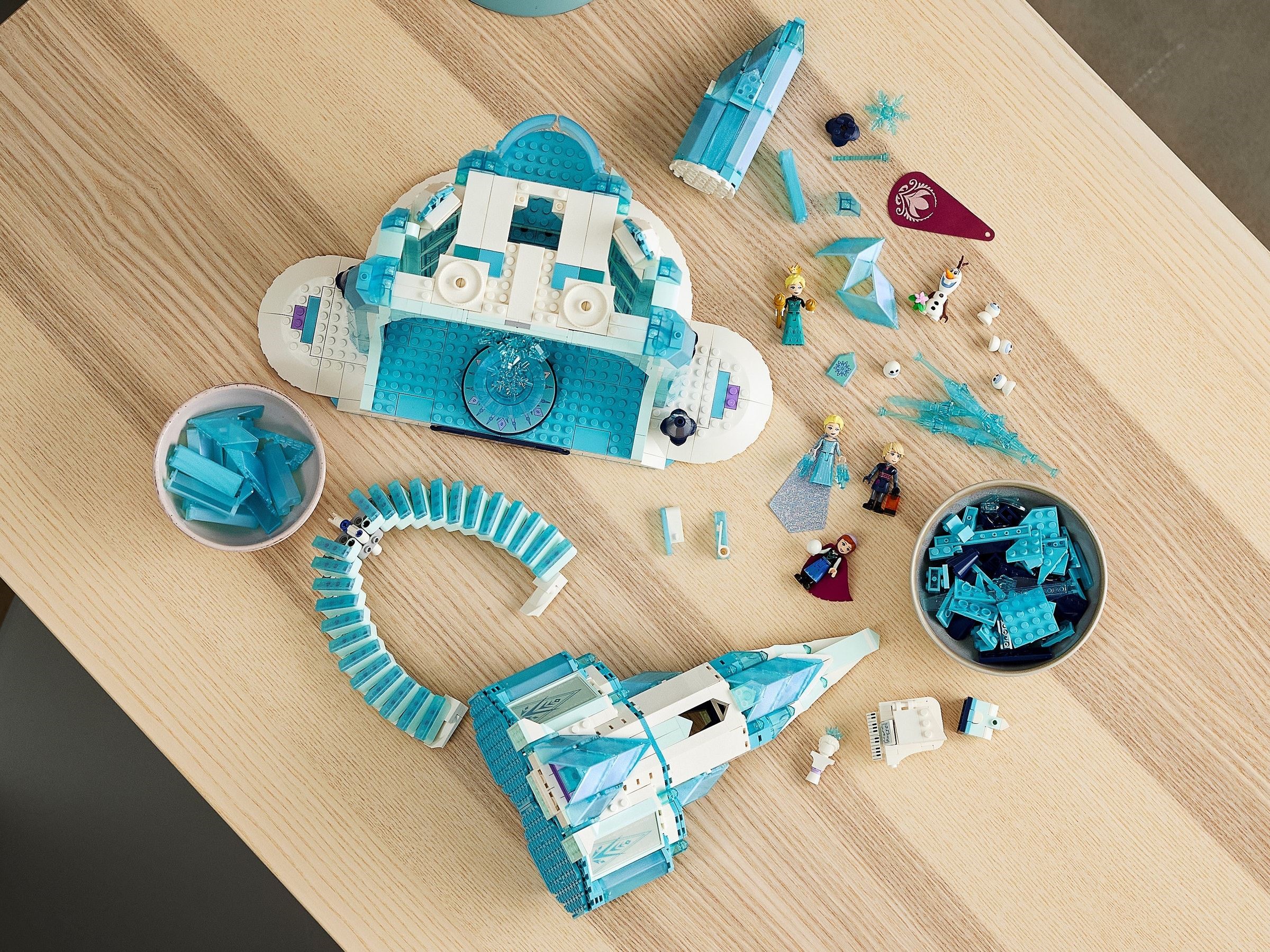 LEGO เลโก้ 43197 The Ice Castle