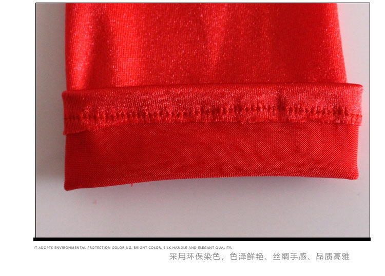 ถุงมือยาวสีดำ ถุงมือยาวเลยศอก ผ้าซานติน ยืดหยุ่นดี ฝามือกว้าง 9,ข้อมือ 8,ต้นแขน10 ซม. ยาว 52 ซม. แนะนำ 8 ขวบขึ้นไปจนถึงผู้ใหญ่