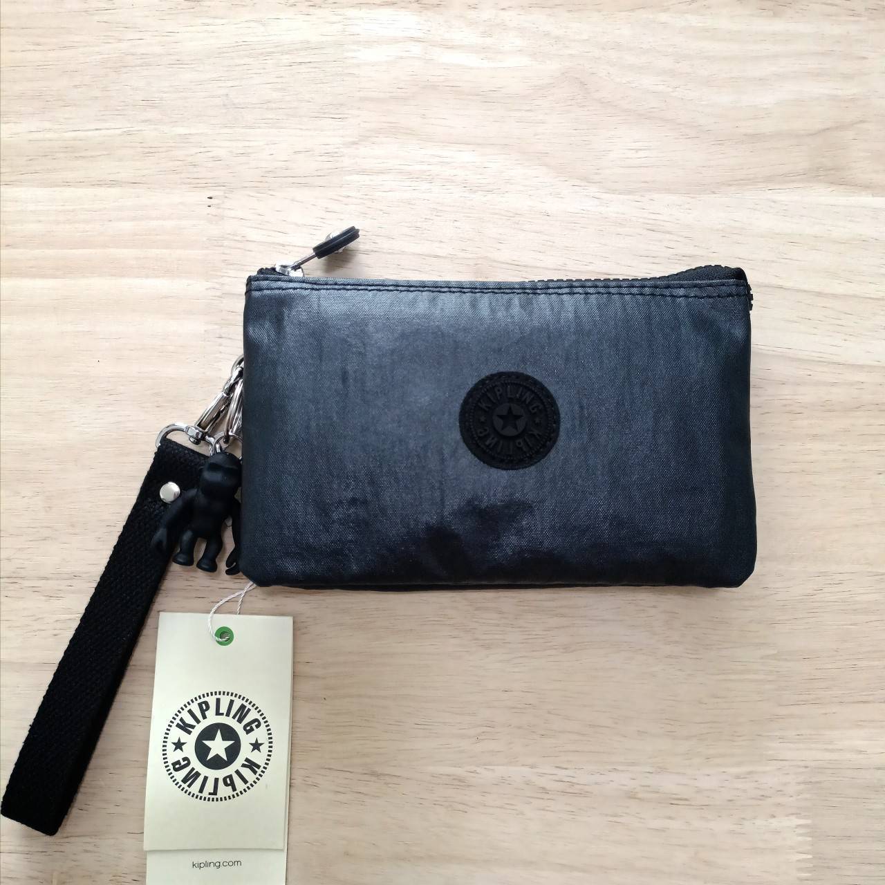 กระเป๋าคล้องมือ Kipling Creativity Large Pouch คิปลิ้ง