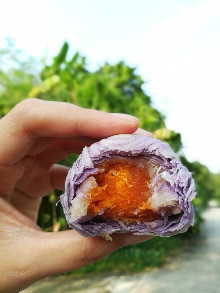 ขนมเปี๊ยะกล่องใหญ่ 16 ลูก