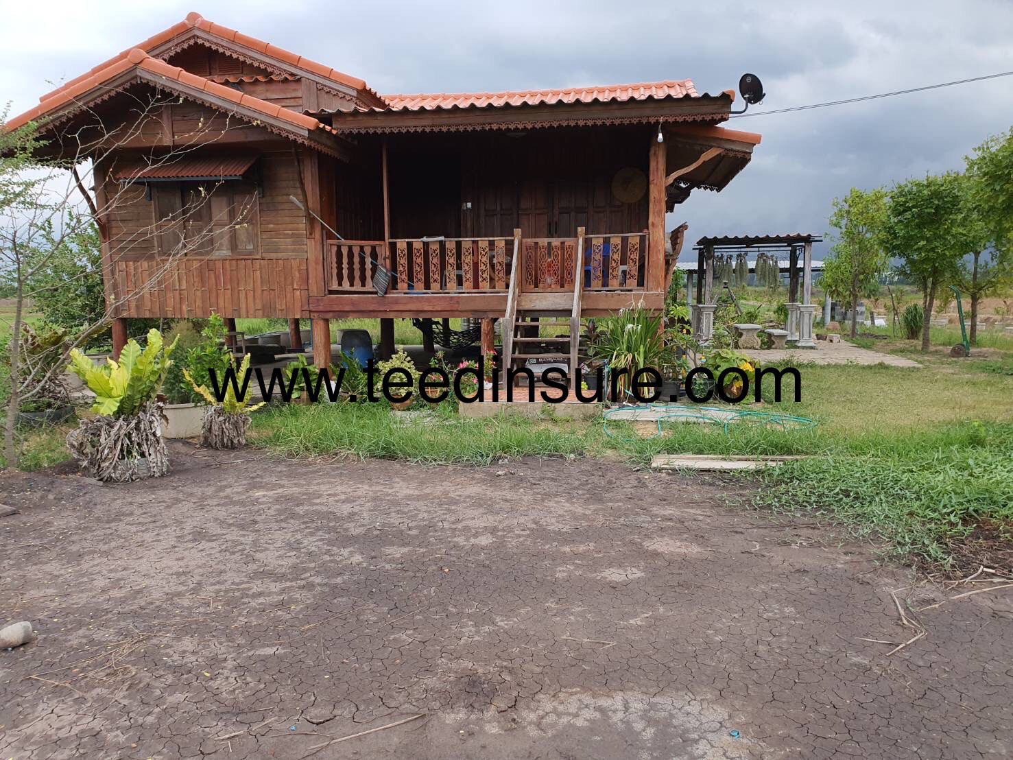 ขายบ้านสวนพร้อมที่ดิน พื้นที่ทั้งหมด 4 ไร่ ต.บ้านแป้ง อ.บางปะอิน จ.พระนครศรีอยุธยา