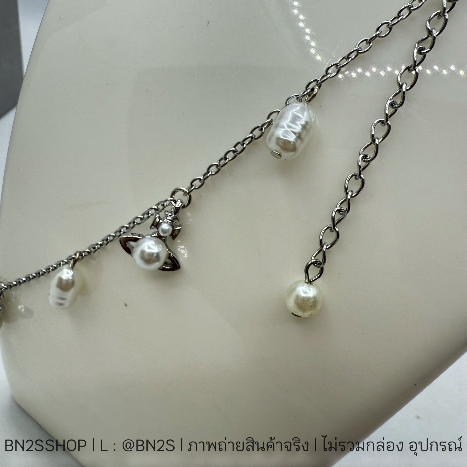 สร้อยคอสายโซ่สีเงิน ประดับจี้ดาวเสาร์ไข่มุกสีขาว งานสวยมาใหม่ Vivienne Westwood