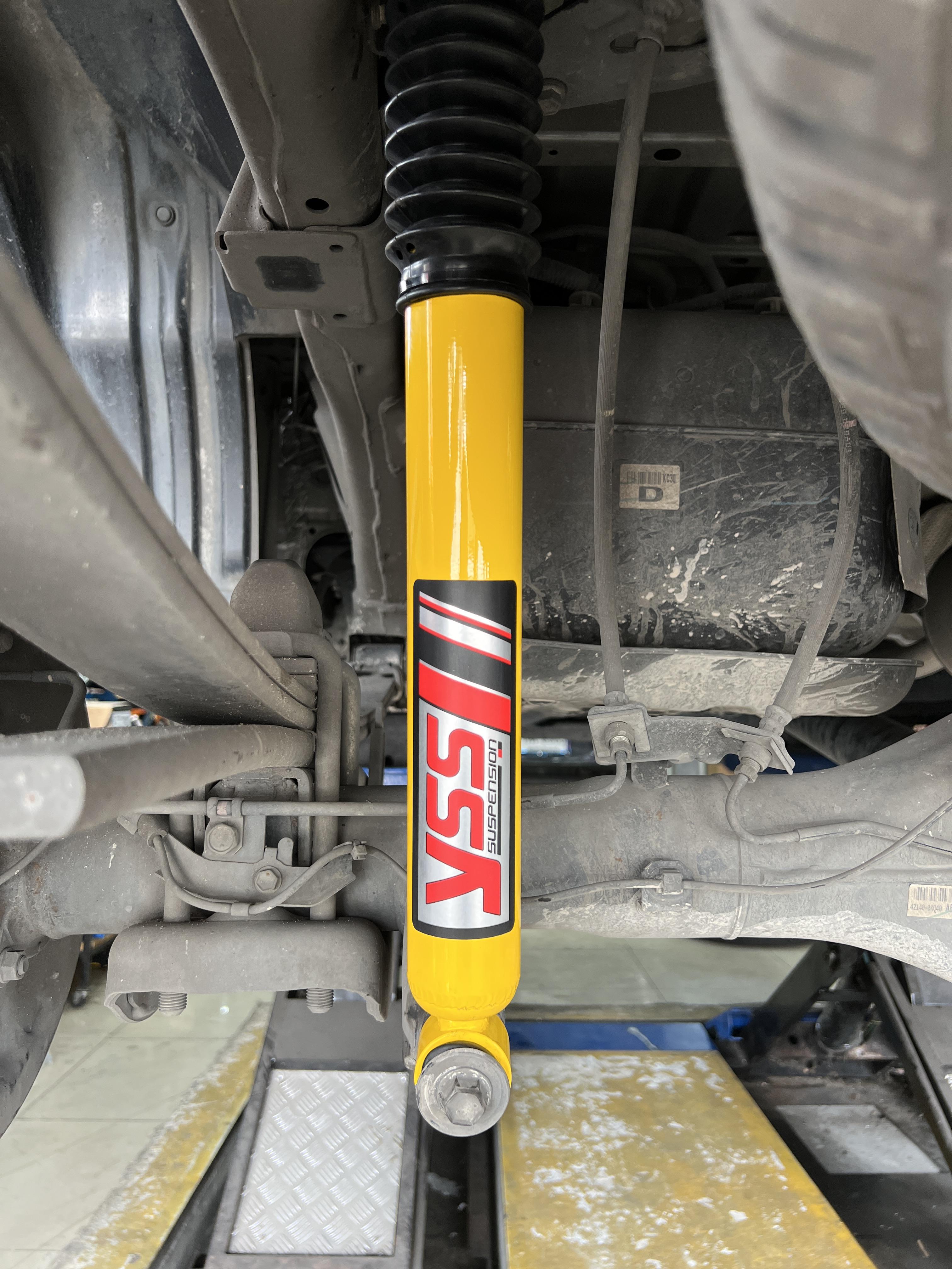TOYOTA REVO เข้ารับบริการอัพเกรดช่วงล่าง เน้นใช้งานประจำวัน [+] YSS DTG สอบถามข้อมูลเพิ่มเติม หรือ นัดหมายเข้ารับบริการ โทร. 08-6569-1915 Location : https://goo.gl/maps/HrNUAZXPN94KvxZ98? รถยนต์มีปัญหาไม่รู้ต้องแก้ตรงไหน ทางเรายินดี ตรวจหาปัญหาและหาวิธีแก้ บอกลูกค้าก่อนลงมือทำเสมอด้วยราคาเป็นธรรม เวลาบริการ วันจันทร์-วันอาทิตย์ 09:00 น. - 17.30 น. #yssdtg #ToyotaRevo #โช้คอัพ #ช่วงล่าง #โช๊ค #ยางรถยนต์