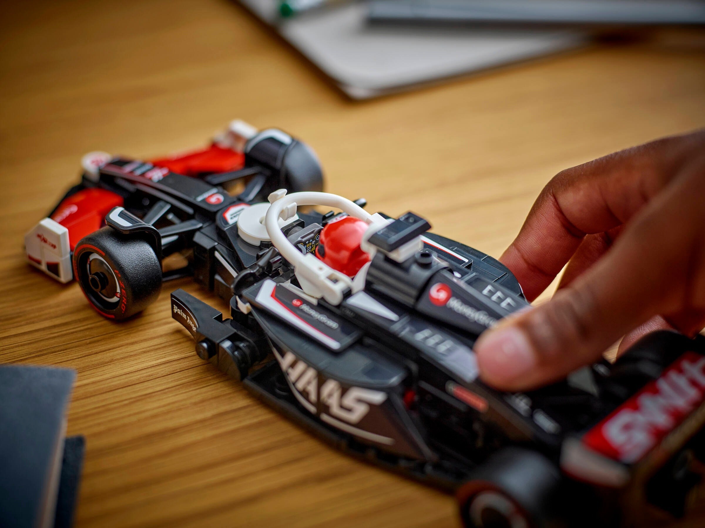 LEGO Speed Champion เลโก้ 77250 MoneyGram Haas F1 Team VF-24