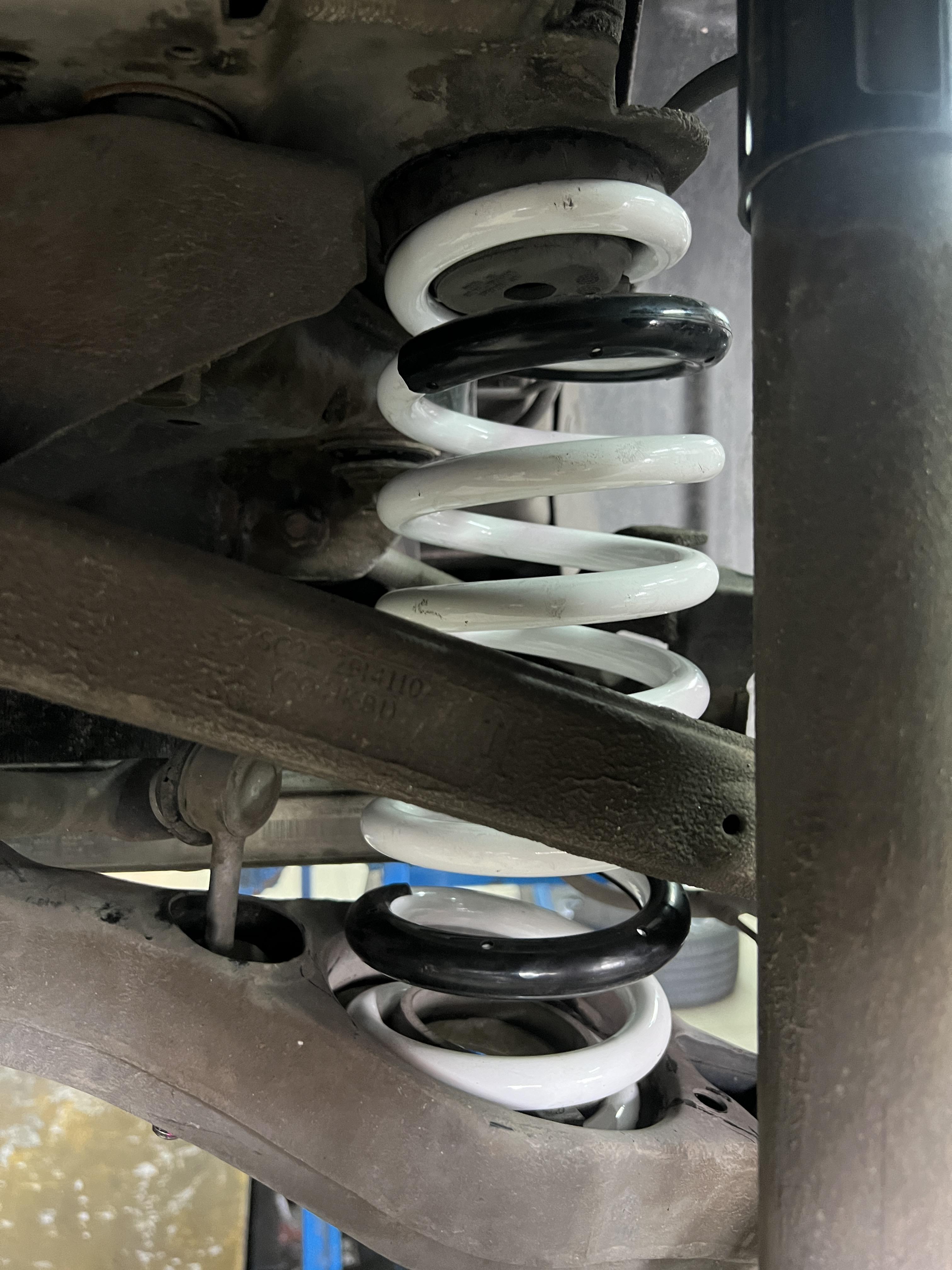 BYD ATTO3 อัพเกรดช่วงล่าง เพิ่มความนุ่มนวล ลดอาการเด้งส่าย [+] YSS SPRING COMFORT *นัดหมายก่อนเข้ารับบริการ เพื่อความรวดเร็วครับ 𝙊𝙪𝙧 𝙎𝙚𝙧𝙫𝙞𝙘𝙚 บริการทางร้านเรารับทำอะไรบ้าง 🔧 มียางรถยนต์ทุกยี่ห้อให้เลือกซื้อ 🔧 โช้คอัพ สปริง 🔧 เช็คช่วงล่าง แก้ปัญหาให้ตรงจุด 🔧 ติดตั้งยางแบบไร้รอย 100% 🔧 บริการสลับยาง ตามอายุ 🔧 บริการล้างลิ้นปีกผีเสื้อ 🔧 บริการเช็คระยะรถยนต์ 🔧 เปลี่ยนถ่ายของเหลวทั้งระบบ 🔧 ตั้งศูนย์ด้วยเครื่อง HUNTER นำเข้าจาก USA สอบถามข้อมูลเพิ่มเติม หรือนัดหมายเข้ารับบริการ ☎️ : 08-6569-1915 ☎️ : 08-6544-5963 Line id : @88rw Tiktok : https://www.tiktok.com/@88rwycrr Youtube : https://youtube.com/@88rw Facebook : https://www.facebook.com/88rwtire Location : https://goo.gl/maps/HrNUAZXPN94KvxZ98? #รถยนต์มีปัญหาไม่รู้ต้องแก้ตรงไหน ทางเรายินดี ตรวจหาปัญหาและหาวิธีแก้ บอกลูกค้าก่อนลงมือทำเสมอราคาเป็นธรรมไม่เอาเปรียบ สบายใจคุณลูกค้า ร้านยางเจริญรุ่งเรือง ยินดีต้อนรับครับ