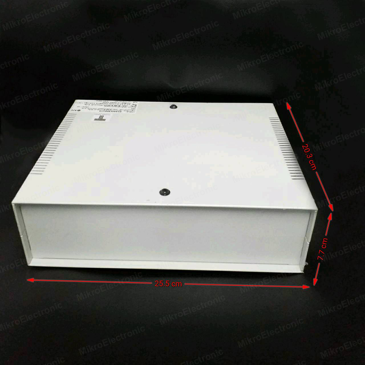 กล่องเหล็ก อเนกประสงค์ สีครีม ขนาด 25.5x20.3x7.7 CM.