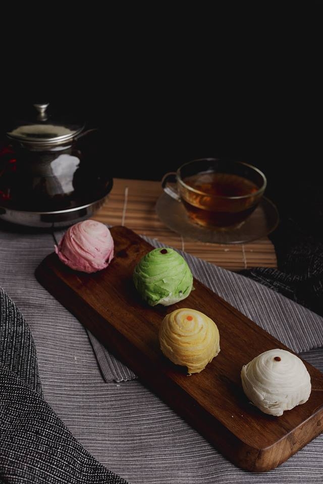 ขนมเปี๊ยะกล่องใหญ่ 16 ลูก