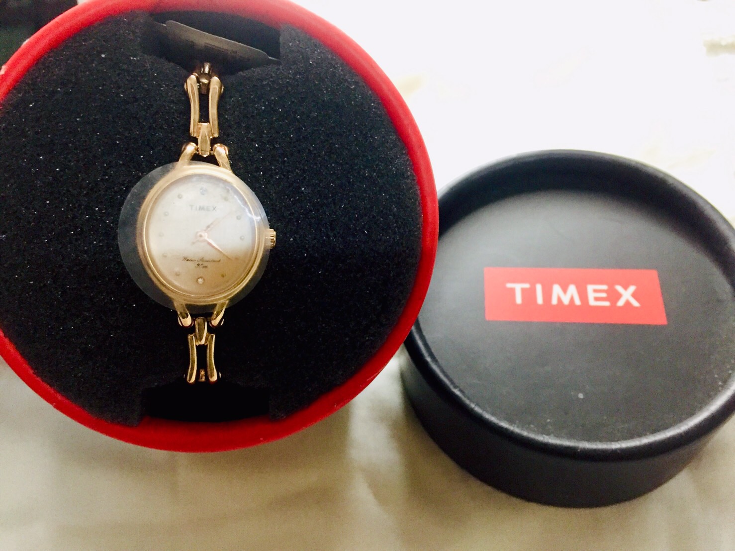 นาฬิกาข้อมือผู้หญิง Timex ของแท้100% เรือนทองหรูหรา