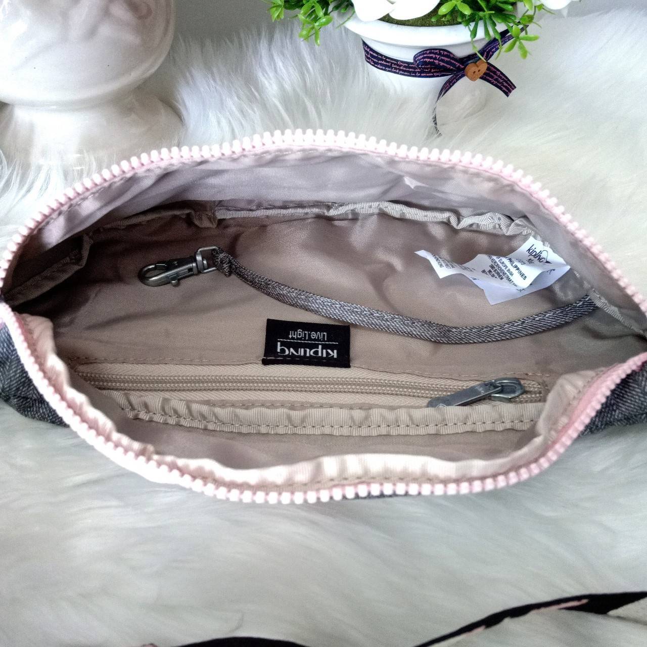 KIPLING กระเป๋าสะพาย กระเป๋าคิปลิ้ง Pac Man Fresh Waist Pack