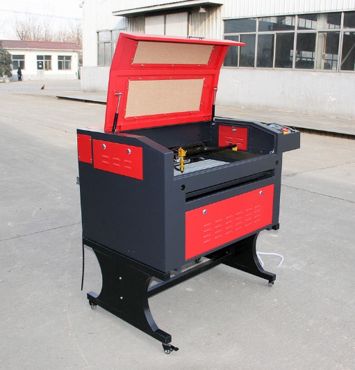 เครื่องแกะสลักเลเซอร์ รุ่น GY-470/60w