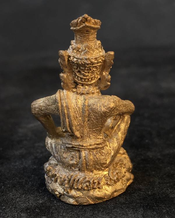 ปู่เสือ พ่อปู่เสือ ฤาษีปู่เสือ ปู่เสือแสนเฮง หลวงปู่แสน ปสนฺโน วัดบ้านหนองจิก จ.ศรีสะเกษ รุ่นปู่เสือแสนเฮง เนื้อทองลำอู่ หมายเลข ๑๕๔๐