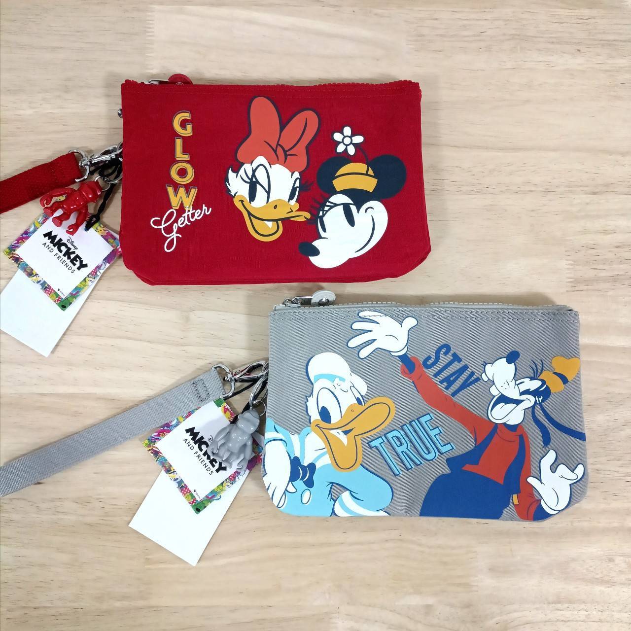 กระเป๋าคล้องมือ Kipling Mickey Mouse Extra Large คลัทช์