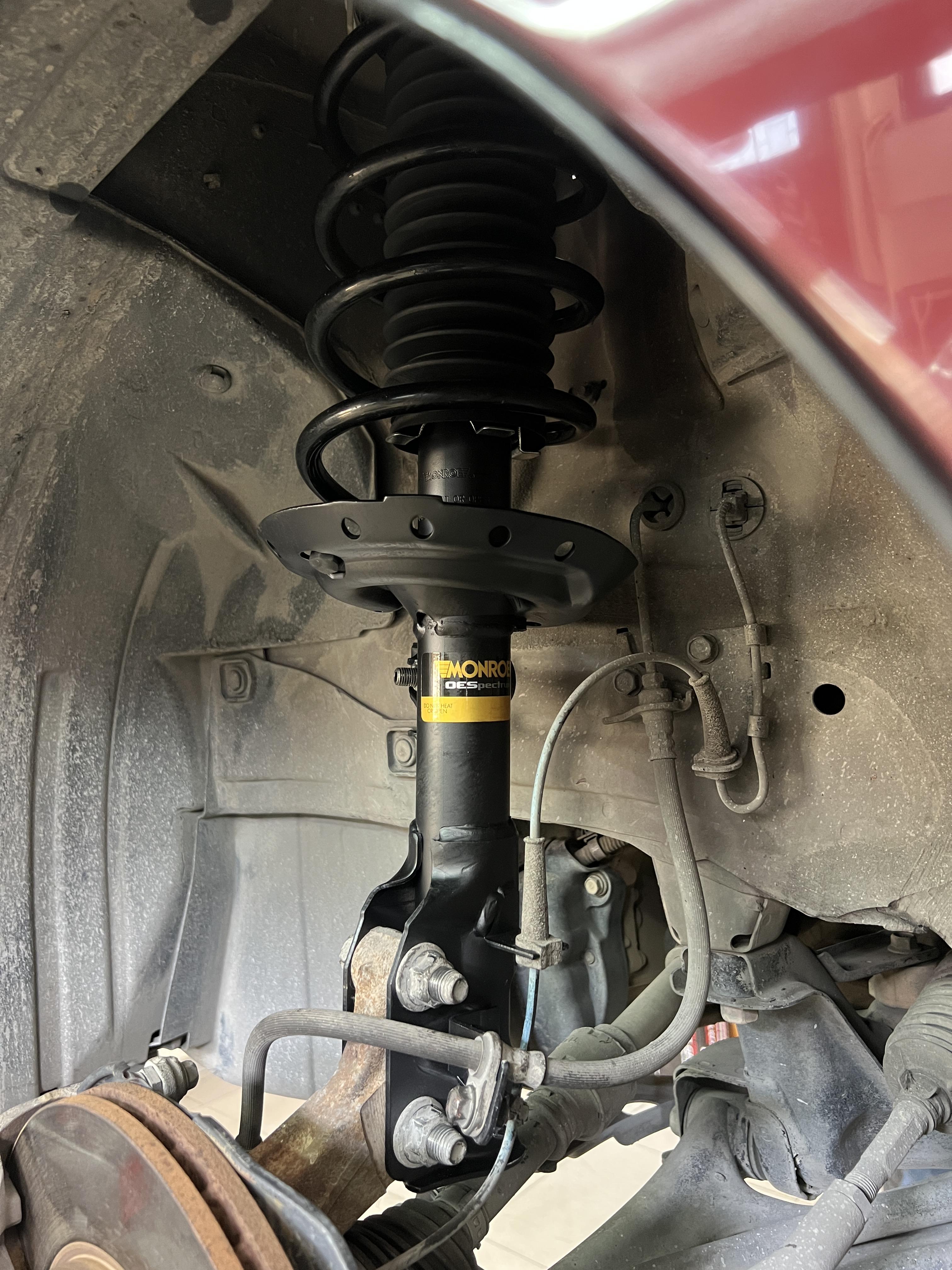 HONDA CITY เปลี่ยนโช้คอัพ [+] MONROE OE SPECTRUM พร้อมอะไหล่ส่วนควบ [+] บู้ชคานหลัง [+] ลูกหมากกันโคลงตอง5ญี่ปุ่น Location : https://goo.gl/maps/HrNUAZXPN94KvxZ98? รถยนต์มีปัญหาไม่รู้ต้องแก้ตรงไหน ทางเรายินดี ตรวจหาปัญหาและหาวิธีแก้ บอกลูกค้าก่อนลงมือทำเสมอด้วยราคาเป็นธรรม เวลาบริการ วันจันทร์-วันอาทิตย์ 09:00 น. - 17.30 น. #monroe #บู้ชคานหลัง #ลูกหมากกันโคลงตอง5 #hondacity #โช้คอัพ #ช่วงล่าง #โช๊ค #ยางรถยนต์