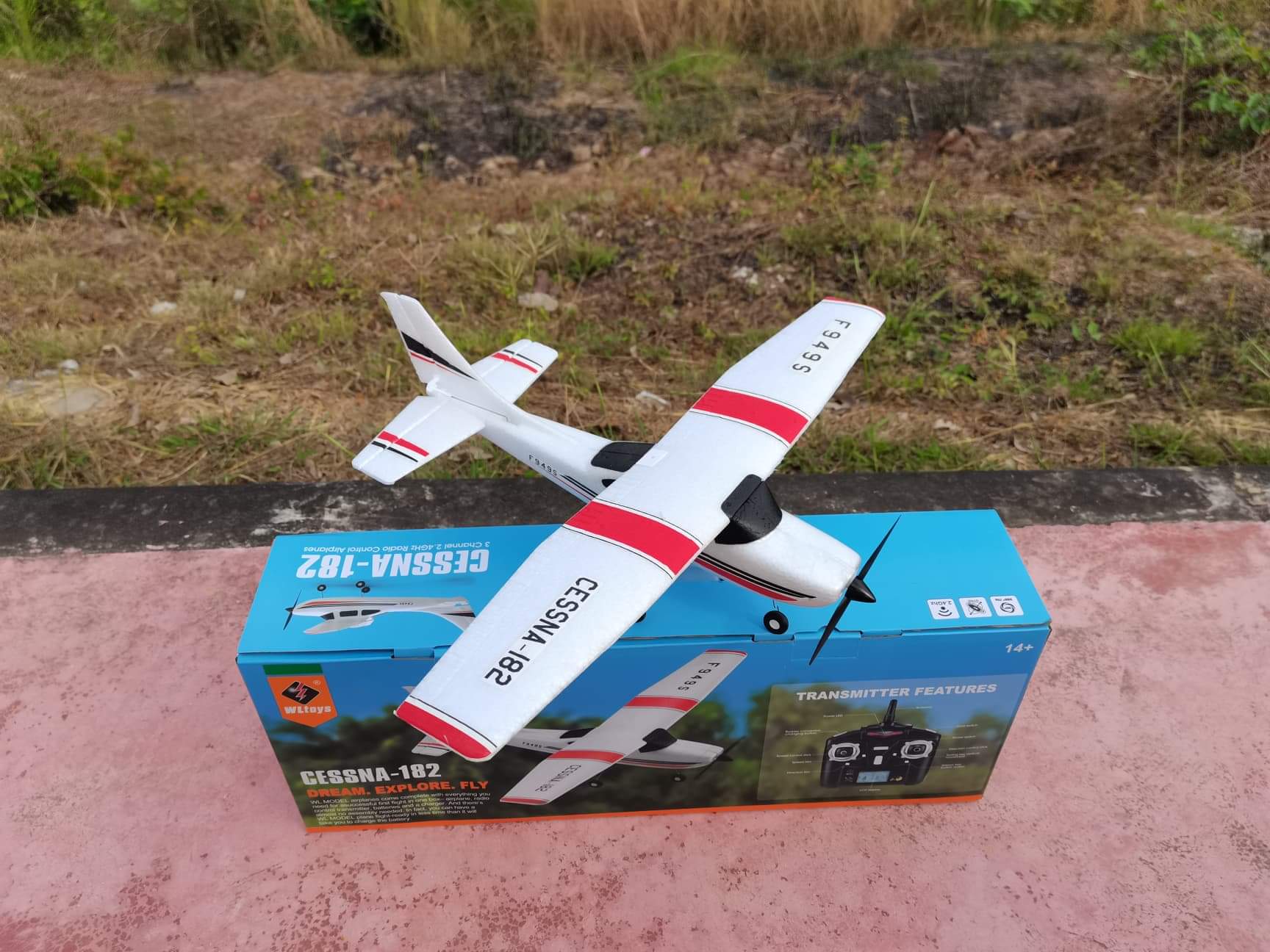 เครื่องบินบังคับวิทยุ แบบฝึกบินเทรนเนอร์ WL-TOYS F949 3CH MINI CESSNA 2.4GHZ สินค้าชุดพร้อมเล่น บินง่ายมากๆ