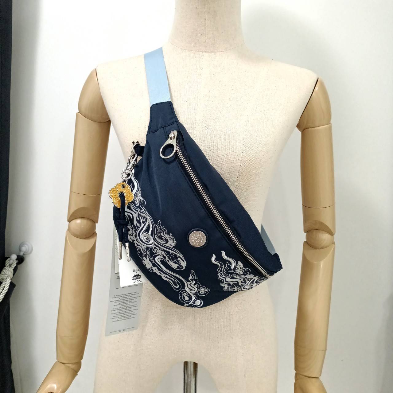 กระเป๋าคาดอก KIPLING กระเป๋าคาดเอว คิปลิ้ง Youngle Palace waist bag