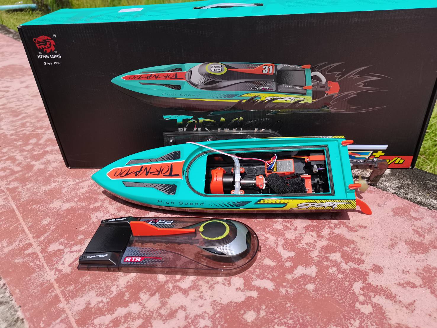 เรือบังคับวิทยุ Heng Long 2.4G รุ่น 3789 48KM/H มอเตอร์บรัชเลส 2900KV พลังแรงสูง ชุดพร้อมเล่น มีระบบระบายความร้อนด้วยน้ำ