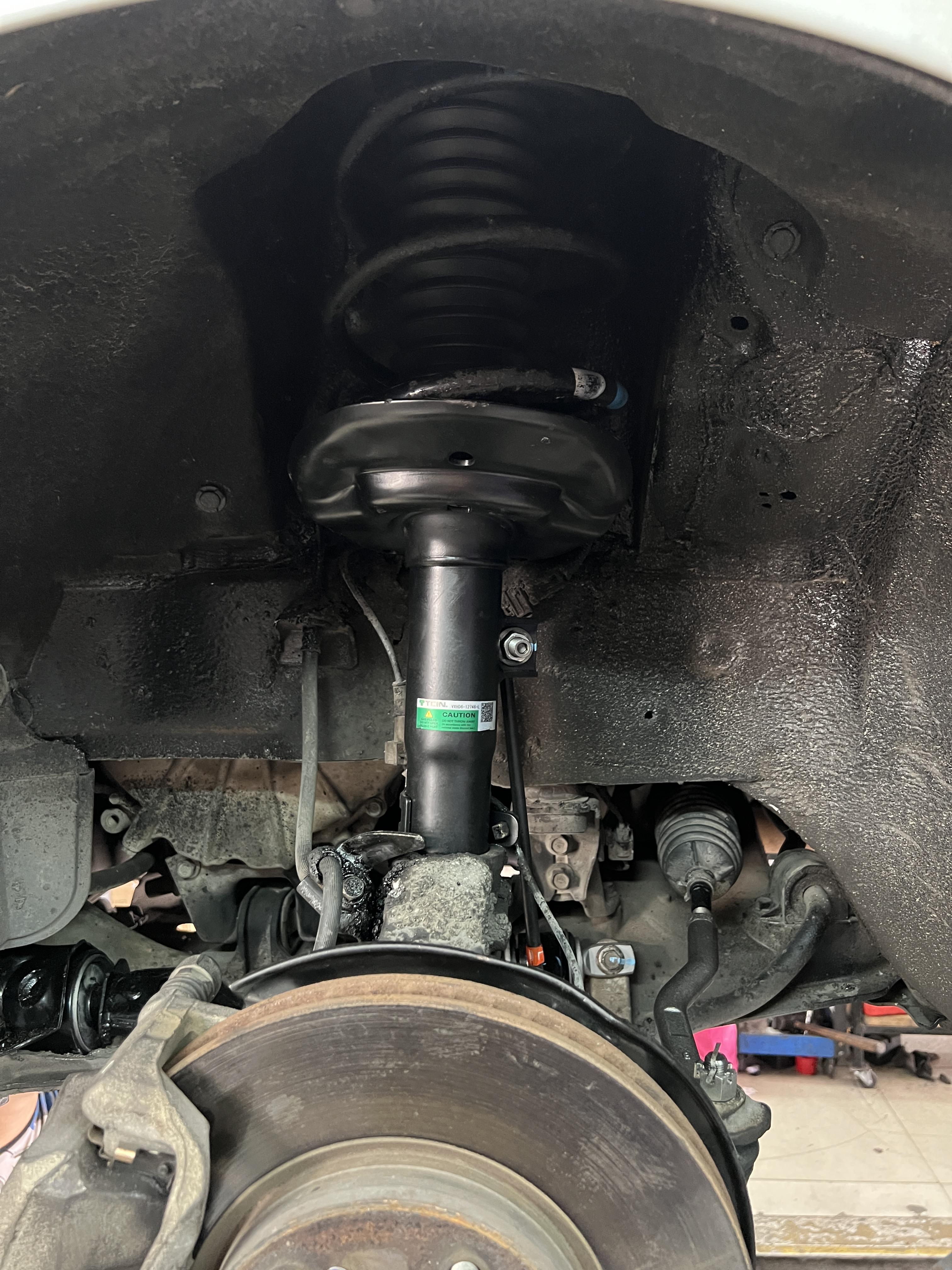 HONDA ACCORD G9 เปลี่ยนโช้คอัพ และซ่อมบำรุงช่วงล่าง [+] TEIN ENDURA PRO BASIC [+] ลูกหมากตอง5ญี่ปุ่น [+] ปีกนกล่างตรงรุ่น โทร : 08-6569-1915 บุ๊ก Line id : @88rw Location : https://goo.gl/maps/HrNUAZXPN94KvxZ98? รถยนต์มีปัญหาไม่รู้ต้องแก้ตรงไหน ทางเรายินดี ตรวจหาปัญหาและหาวิธีแก้ บอกลูกค้าก่อนลงมือทำเสมอด้วยราคาเป็นธรรม เวลาบริการ วันจันทร์-วันอาทิตย์ 09:00 น. - 17.30 น. #hondaaccordg9 #hondaaccord #TeinEnduraproBasic #teinture #ลูกหมากตอง5 #โช้คอัพ #ช่วงล่าง #โช๊ค #ยางรถยนต์