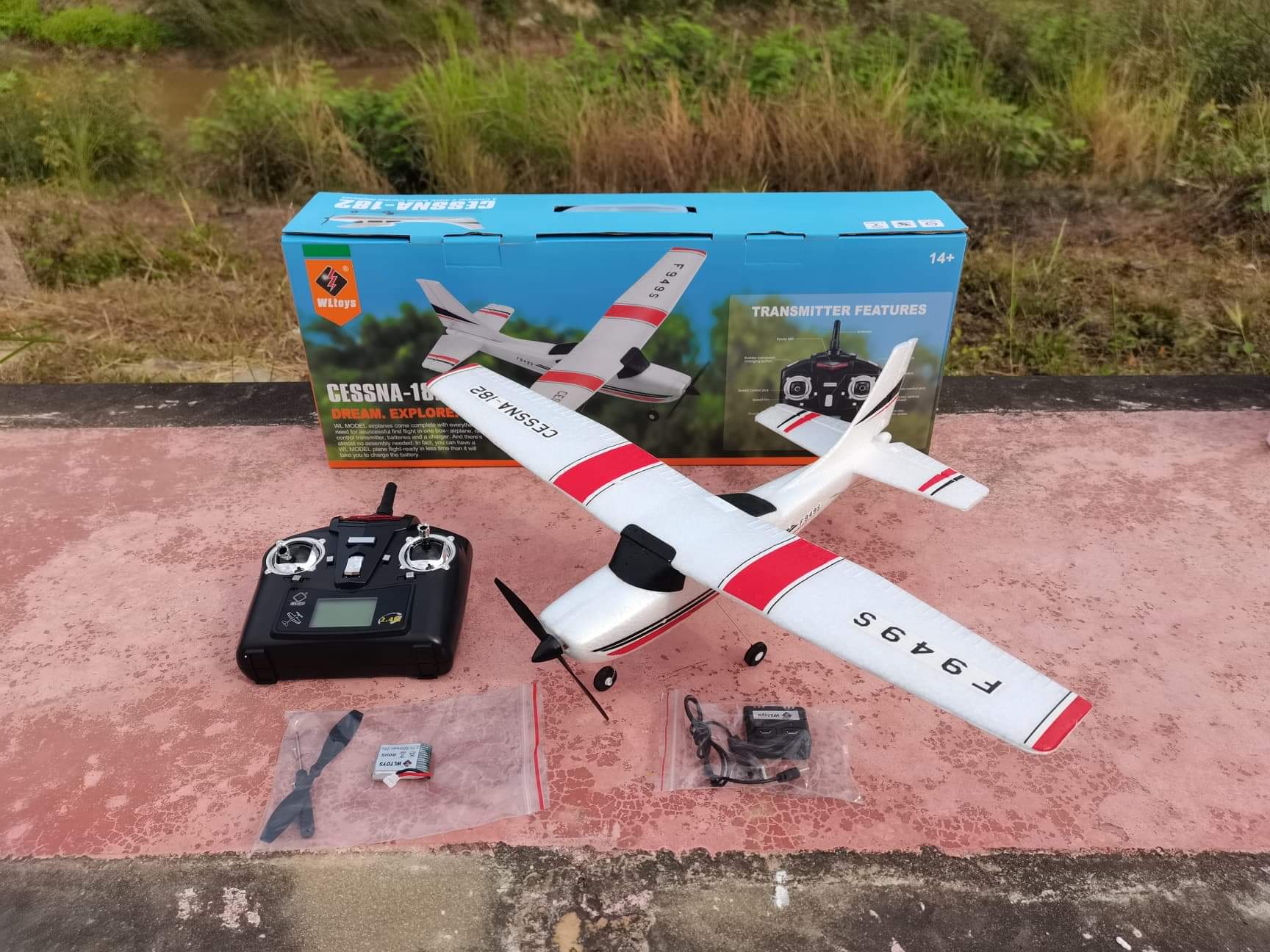 เครื่องบินบังคับวิทยุ แบบฝึกบินเทรนเนอร์ WL-TOYS F949 3CH MINI CESSNA 2.4GHZ สินค้าชุดพร้อมเล่น บินง่ายมากๆ