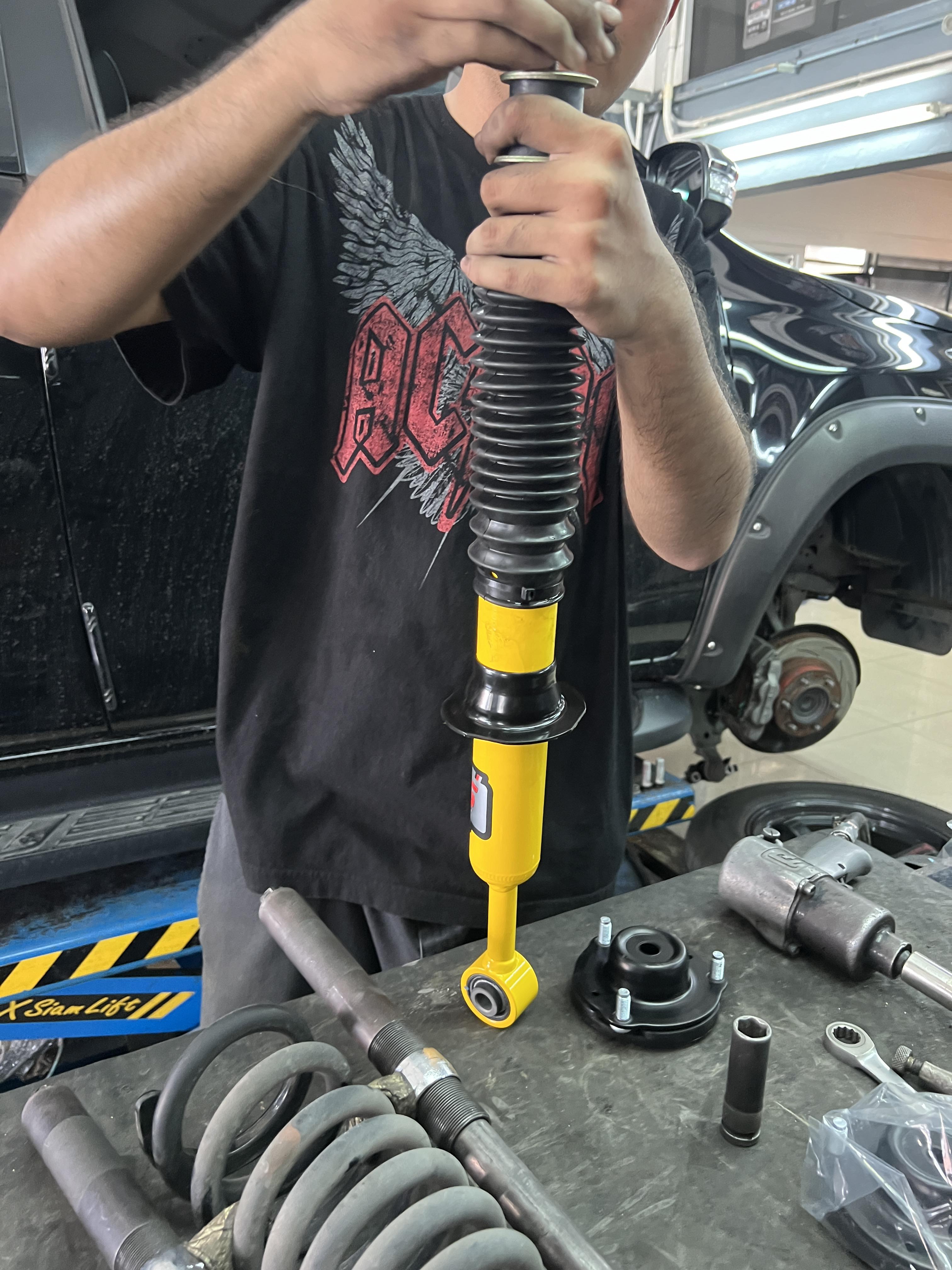 TOYOTA REVO PRERUNNER เข้ารับบริการเปลี่ยนโช้คอัพรถยนต์ [+] YSS DTG กระบอกเหลือง เน้นนุ่มนวล *เพื่อความรวดเร็วในการเข้ารับบริการ แนะนำนัดหมายจองคิวครับ 𝙊𝙪𝙧 𝙎𝙚𝙧𝙫𝙞𝙘𝙚 บริการทางร้านเรารับทำอะไรบ้าง 🔧 มียางรถยนต์ทุกยี่ห้อให้เลือกซื้อ 🔧 โช้คอัพ สปริง 🔧 เช็คช่วงล่าง แก้ปัญหาให้ตรงจุด 🔧 ติดตั้งยางแบบไร้รอย 100% 🔧 บริการสลับยาง ตามอายุ 🔧 บริการล้างลิ้นปีกผีเสื้อ 🔧 บริการเช็คระยะรถยนต์ 🔧 เปลี่ยนถ่ายของเหลวทั้งระบบ 🔧 ตั้งศูนย์ด้วยเครื่อง HUNTER นำเข้าจาก USA สอบถามข้อมูลเพิ่มเติม หรือนัดหมายเข้ารับบริการ ☎️ : 08-6569-1915 ☎️ : 08-6544-5963 Line id : @88rw Tiktok : https://www.tiktok.com/@88rwycrr Youtube : https://youtube.com/@88rw Facebook : https://www.facebook.com/88rwtire Location : https://goo.gl/maps/HrNUAZXPN94KvxZ98?coh=178573&entry=tt #รถยนต์มีปัญหาไม่รู้ต้องแก้ตรงไหน ทางเรายินดี ตรวจหาปัญหาและหาวิธีแก้ บอกลูกค้าก่อนลงมือทำเสมอราคาเป็นธรรมไม่เอาเปรียบ สบายใจคุณลูกค้า ร้านยางเจริญรุ่งเรือง ยินดีต้อนรับครับ