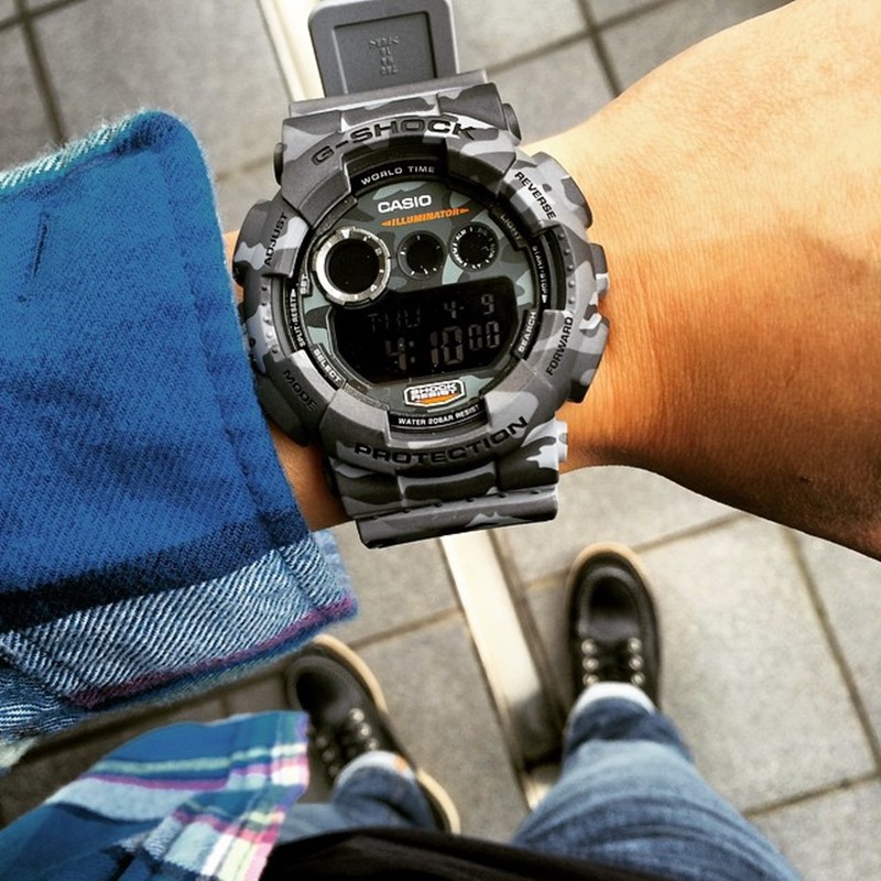 Casio G-Shock ชาย GD-120CM-8DR